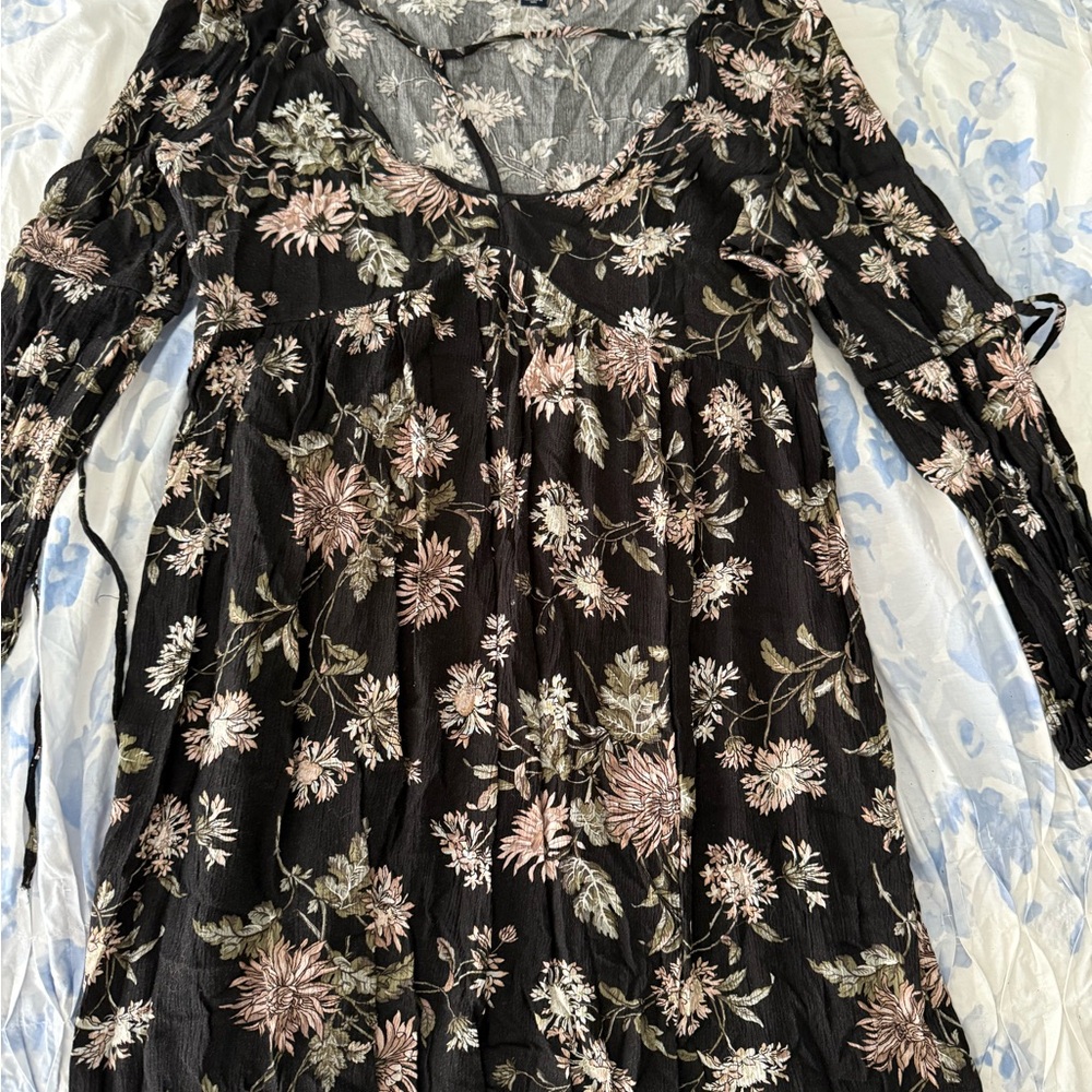American Eagle Floral Boho Dress Women’s Medium | Black Long Sleeve Flowy
